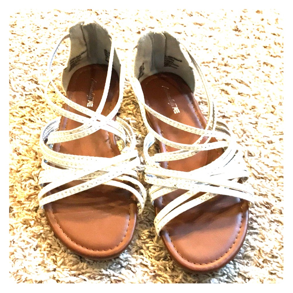 NWOT American Eagle strapping sandals